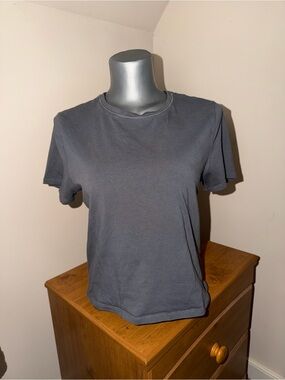 H&M Short Sleeve Tee XL